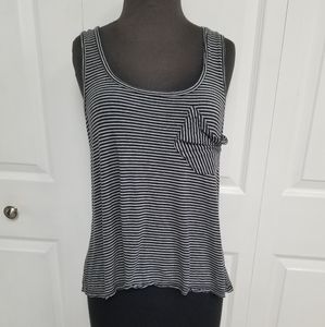 🛍 Rubbish Woman's Medium Tank Top